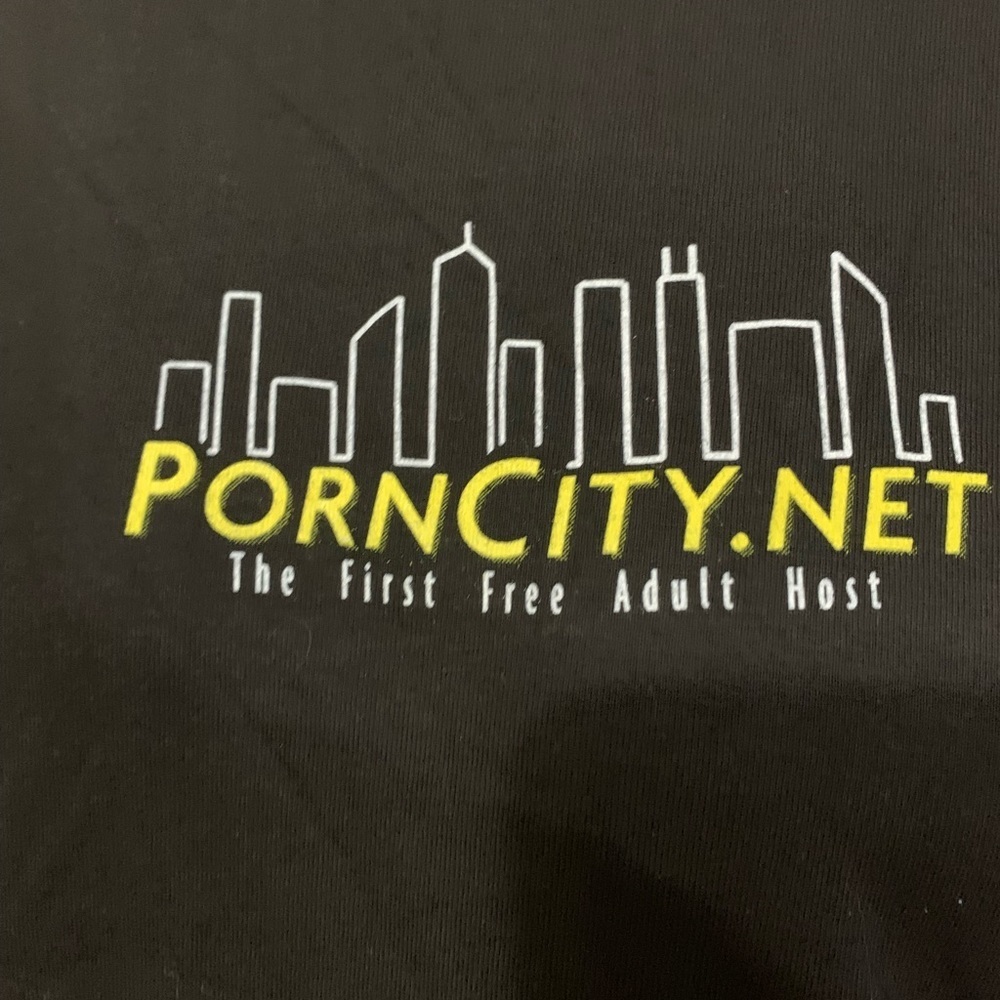 Graphic T-Shirt 2XL - Picture 2 of 3
